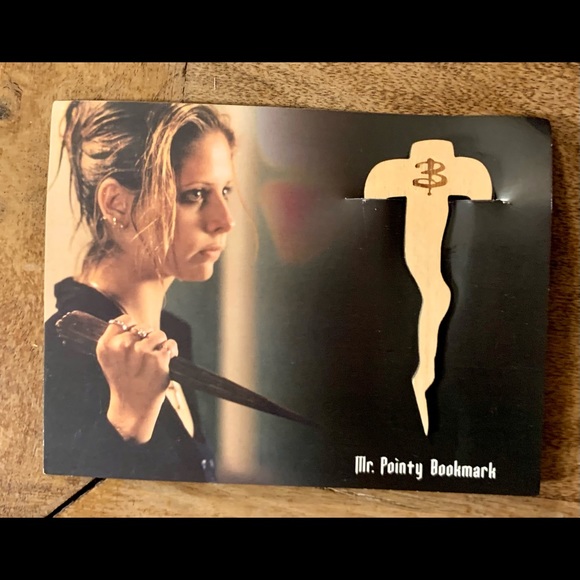 Buffy the Vampire Slayer | Office | New Lootcrate Buffy The Vampire ...